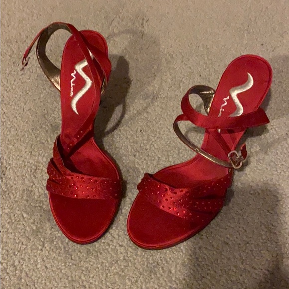 Nina Shoes - NW0T Red heels